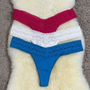 Gapbody Colorful Lace Panties Set 3 pc.